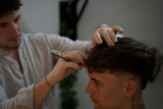 La maîtrise des dégradés et cheveux courts